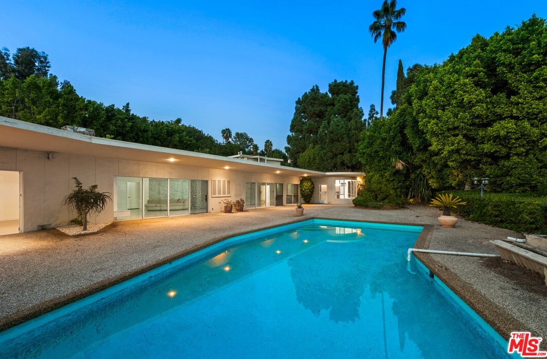 1111 Shadow Hill Way, Beverly Hills, CA 90210-2231