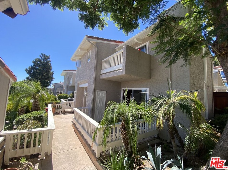 28244 Rey De Copas Ln, Malibu, CA 90265