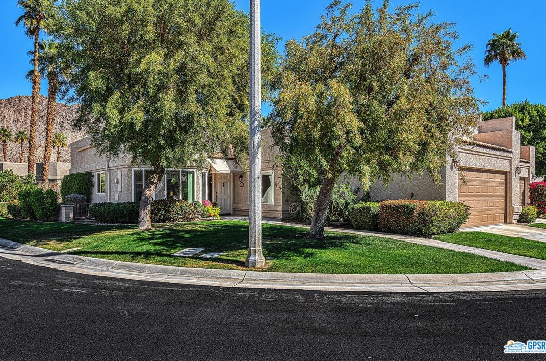 48626 Vista Tierra, La Quinta, CA 92253