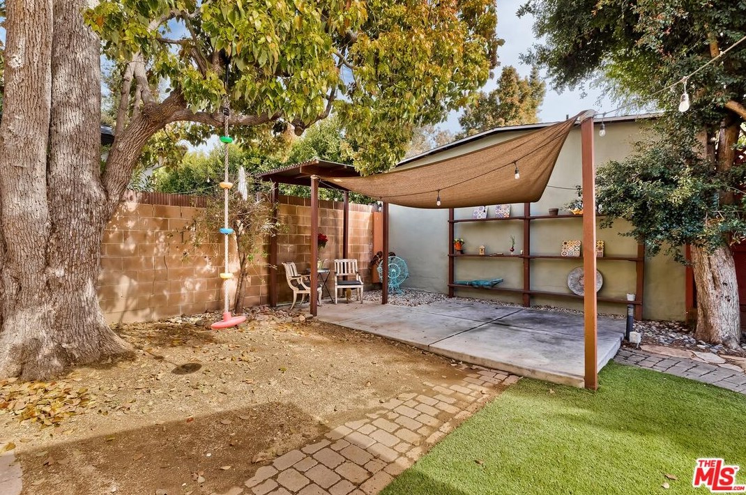 11422 Mccune Ave, Los Angeles CA  90066-3318 exterior