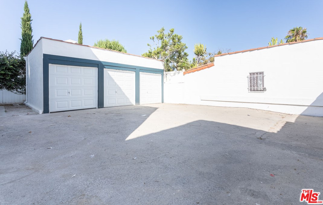 928 Orange Grove Ave, Los Angeles CA  90036-4457 exterior