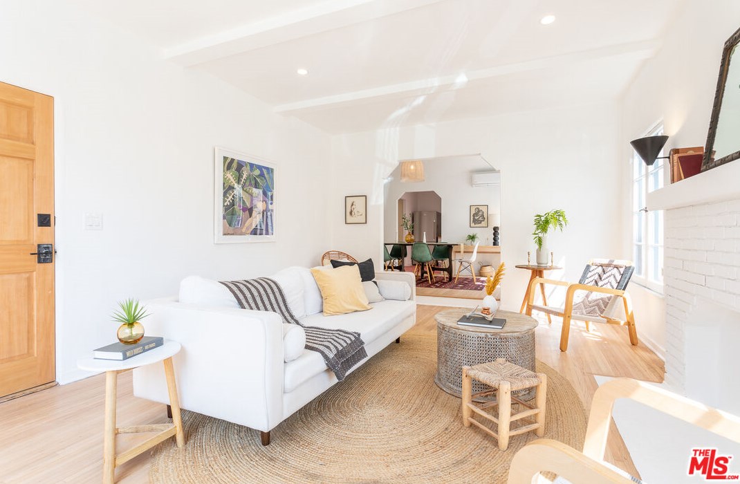 928 Orange Grove Ave, Los Angeles CA  90036-4457 exterior