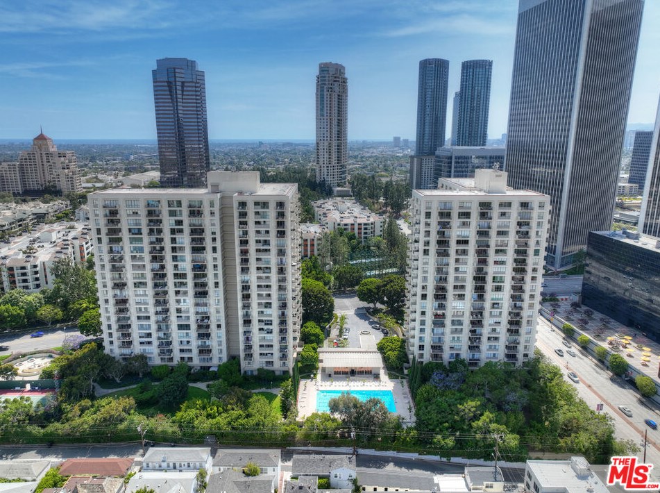 2160 Century Park, Los Angeles CA  90067-2244 exterior