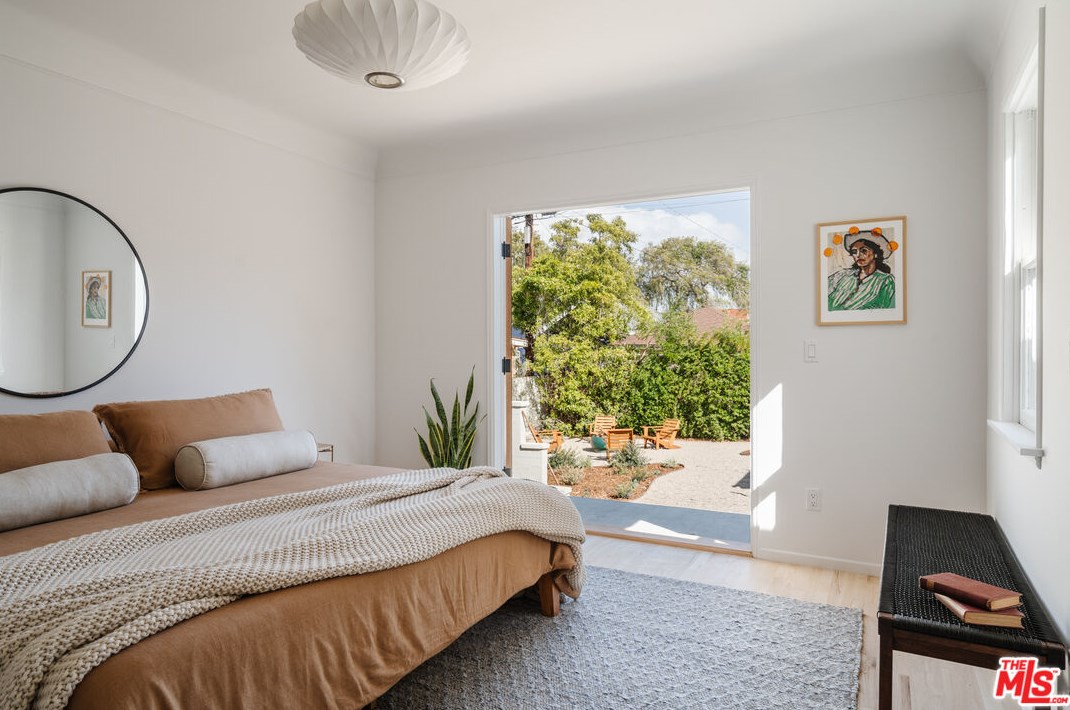 3510 Alsace Ave, Los Angeles CA  90016-5212 exterior