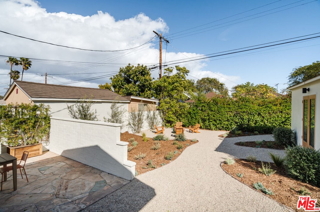 3510 Alsace Ave, Los Angeles CA  90016-5212 exterior