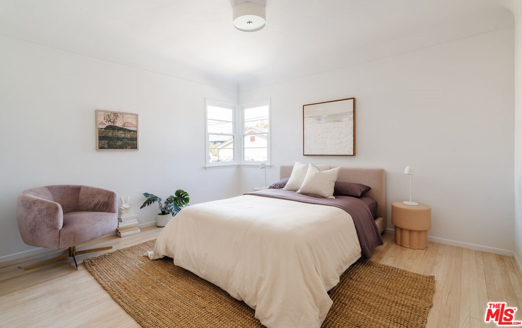 3510 Alsace Ave, Los Angeles CA  90016-5212 exterior