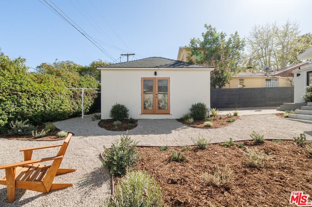 3510 Alsace Ave, Los Angeles CA  90016-5212 exterior