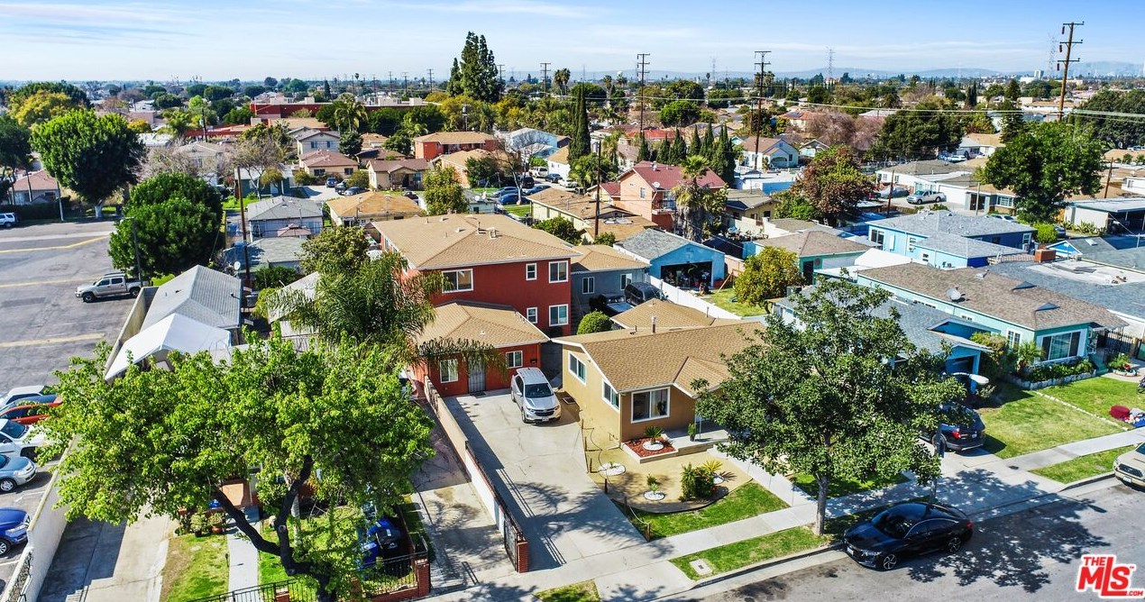 9723 Mallison Ave, South Gate, CA 90280