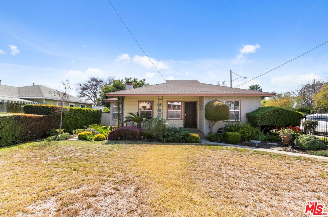206 Los Angeles Ave, Monrovia, CA 91016-4143