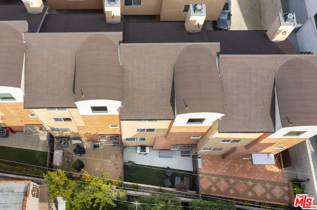 3965 Moore St, Los Angeles CA  90066-4285 exterior