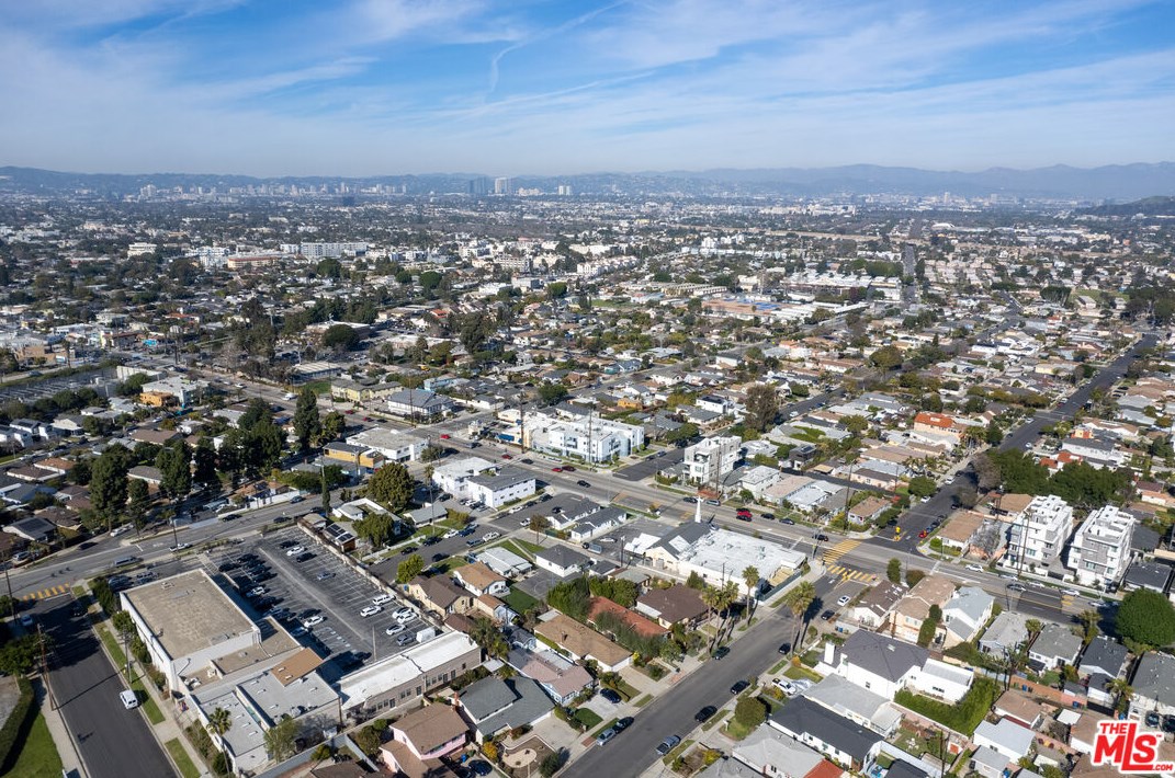 12425 Allin St, Los Angeles CA  90066-6805 exterior