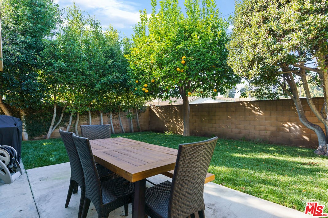 12425 Allin St, Los Angeles CA  90066-6805 exterior