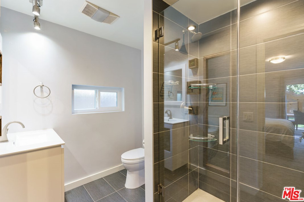 12425 Allin St, Los Angeles CA  90066-6805 exterior