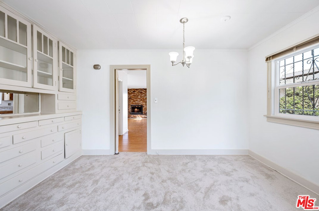 1347 62nd St, Los Angeles CA  90001-1229 exterior