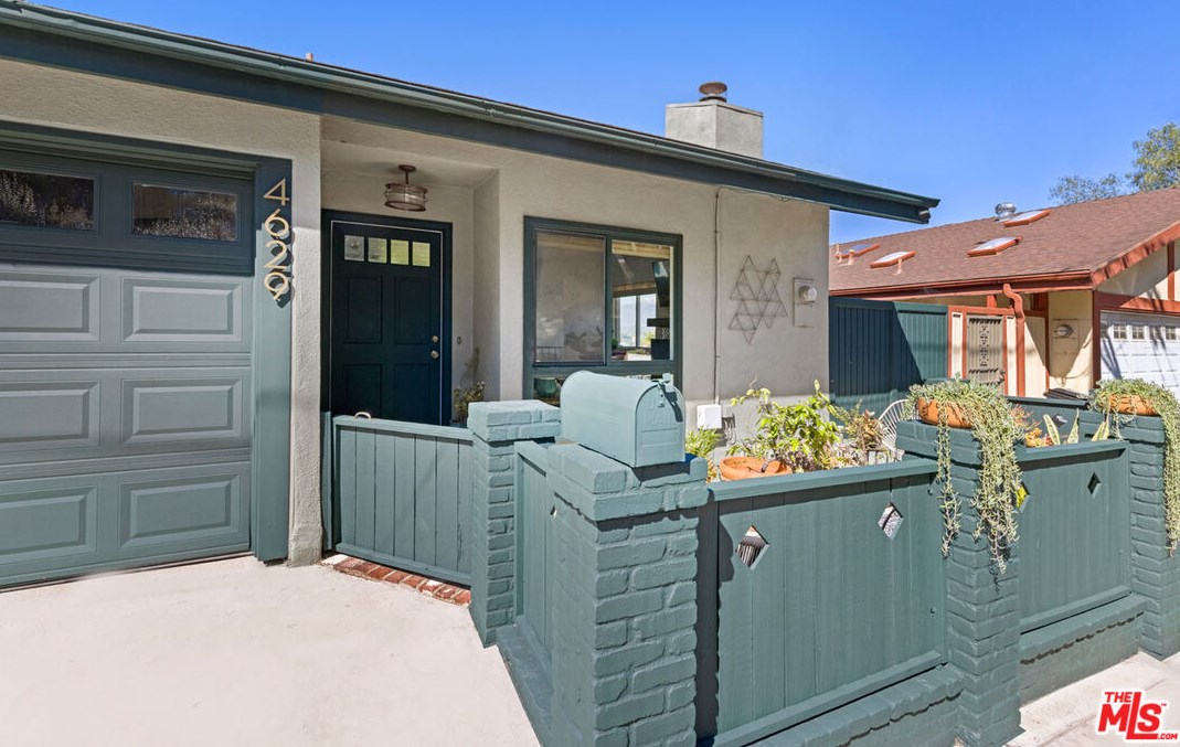 4629 Nob Hill Dr, Los Angeles, CA 90065-4120