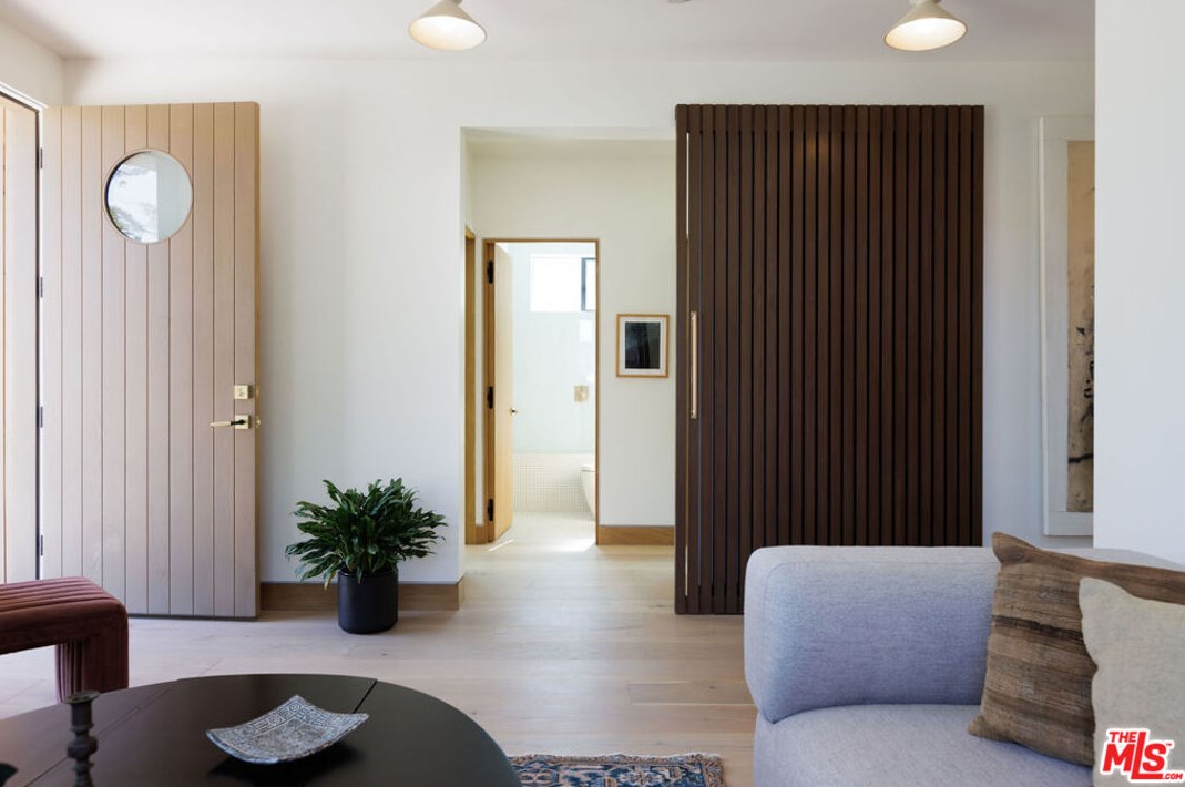 4985 Vincent Ave, Los Angeles CA  90041-2218 exterior