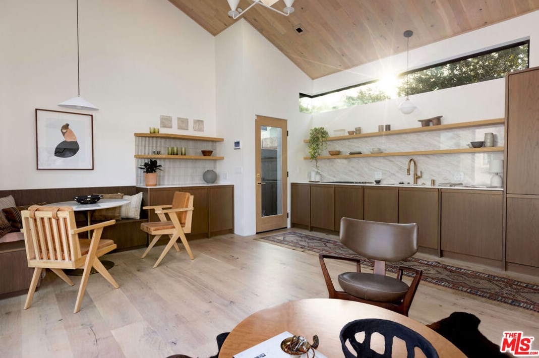 4985 Vincent Ave, Los Angeles CA  90041-2218 exterior