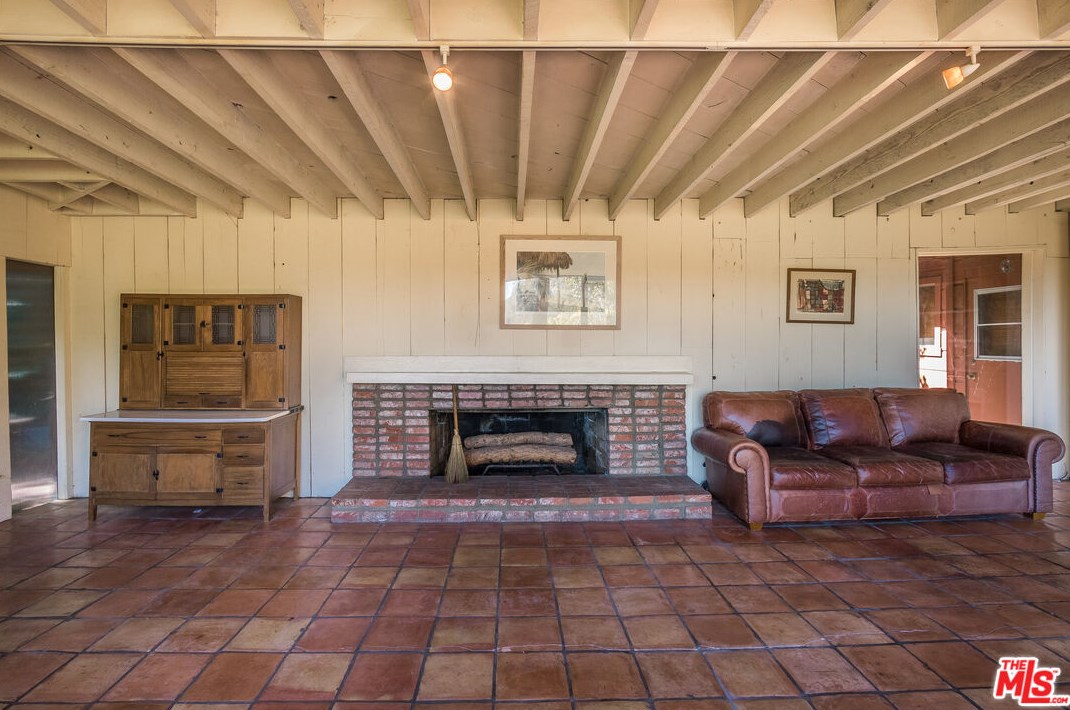 10495 Scenario Ln, Los Angeles CA  90077-2431 exterior