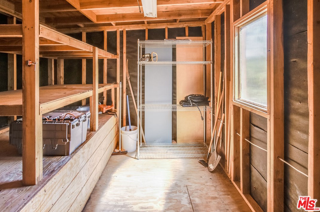 10495 Scenario Ln, Los Angeles CA  90077-2431 exterior