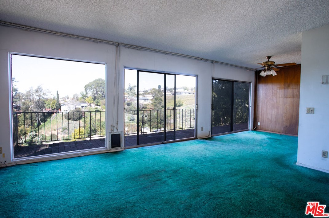 2601 Medlow Ave, Los Angeles CA  90065-4616 exterior