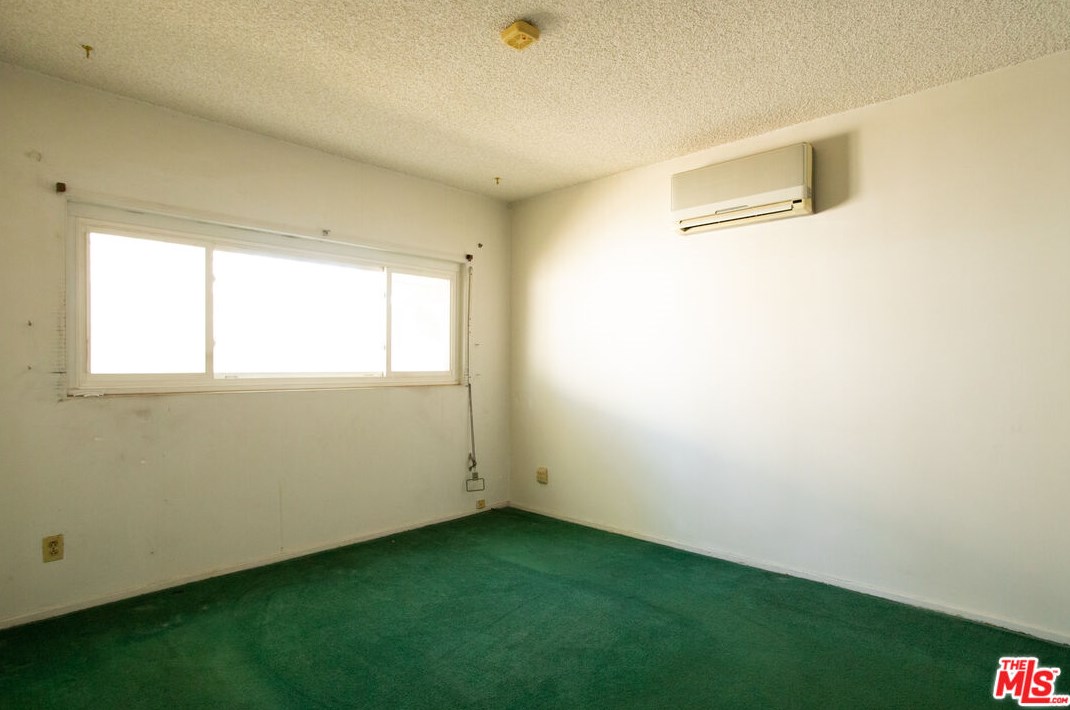 2601 Medlow Ave, Los Angeles CA  90065-4616 exterior