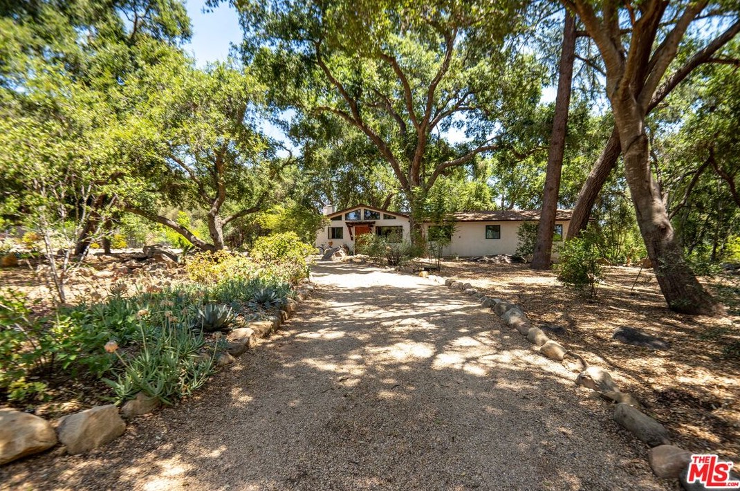 12436 Sisar Rd, Ojai, CA 93023
