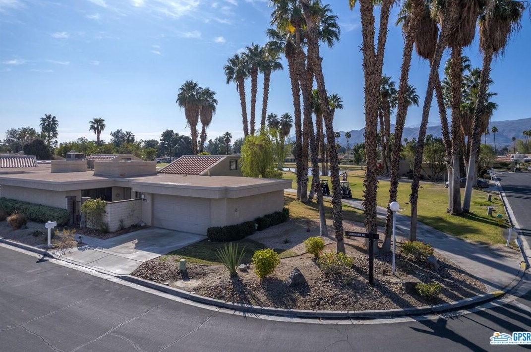67903 Lakeland Dr, Cathedral City, CA 92234-6738