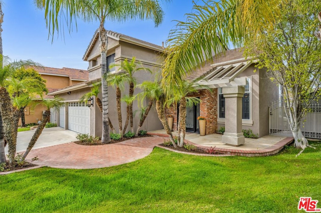 365 Redwing Cir, Corona, CA 92882-5958