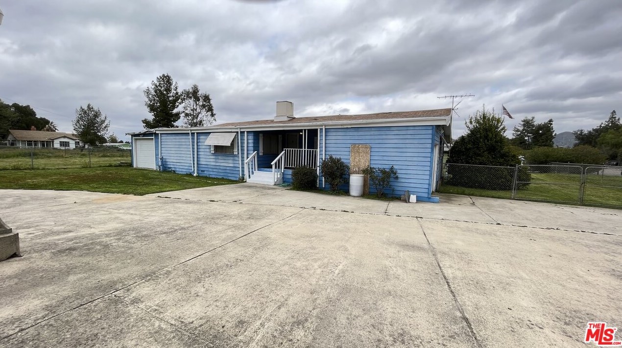 20560 Grand Ave, Wildomar, CA 92595