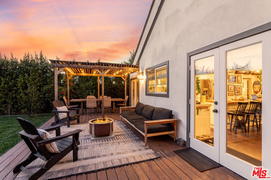 3657 Sawtelle Blvd, Los Angeles CA  90066-3417 exterior