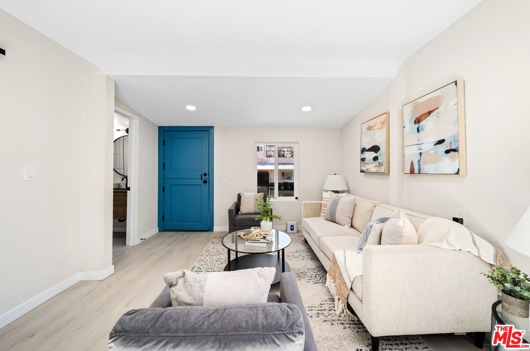 809 Gage Ave, Los Angeles CA  90001-1515 exterior