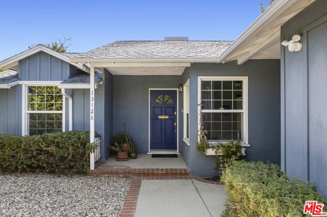 13126 Hart St, North Hollywood, CA 91605-4639
