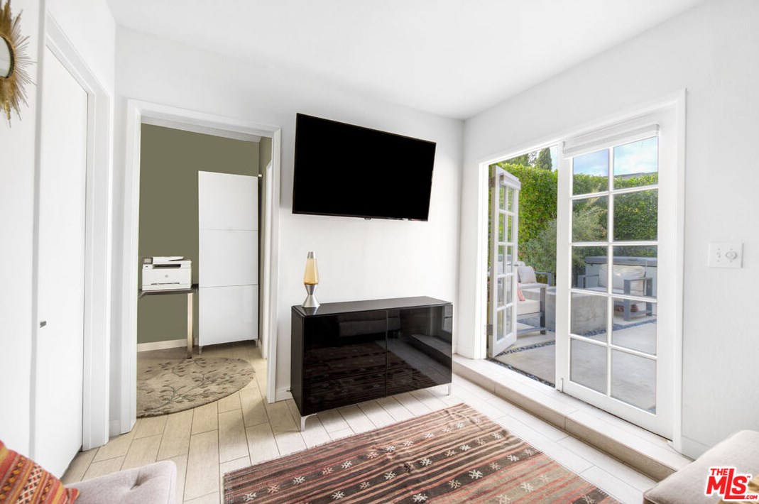 1715 Sinaloa Ave, Pasadena CA  91104-1531 exterior