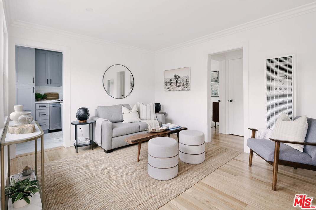2424 Oak St #5, Santa Monica, CA 90405