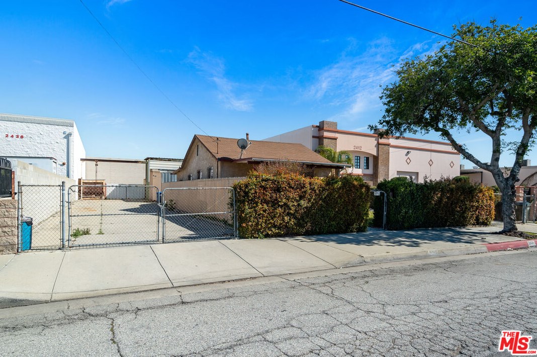 2424 Loma Ave, El Monte, CA 91733