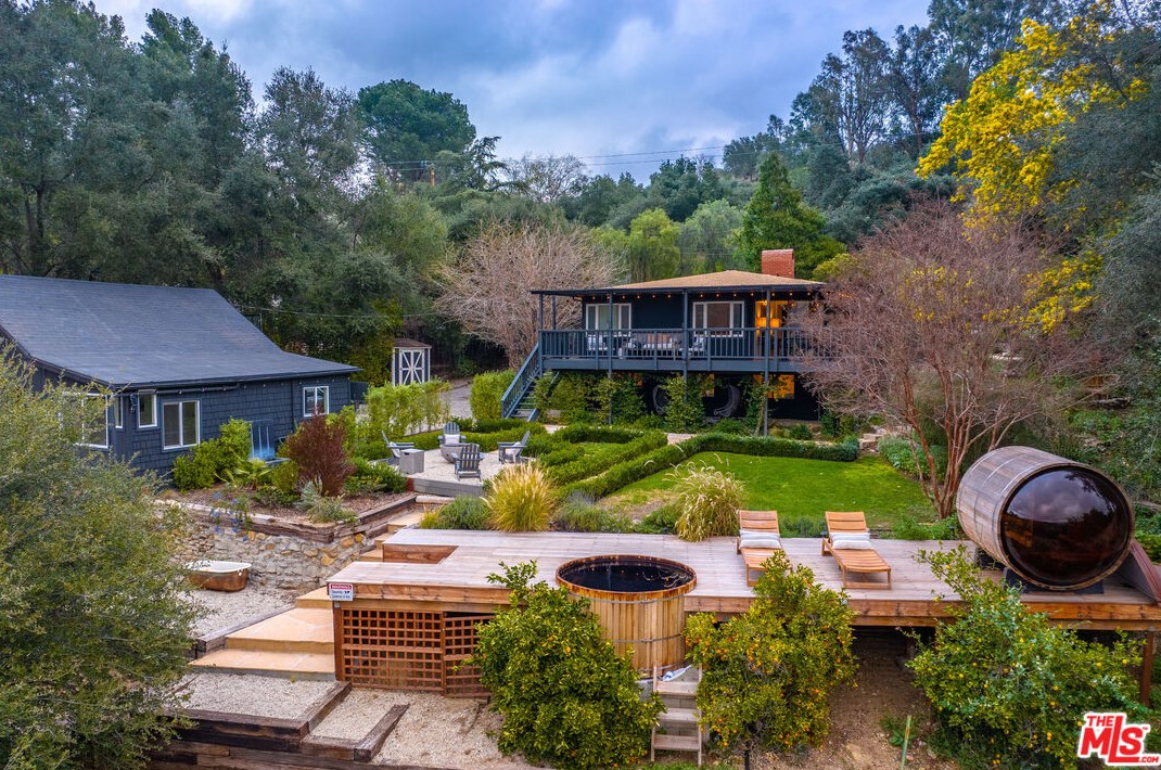 20756 Hillside Dr, Topanga, CA 90290