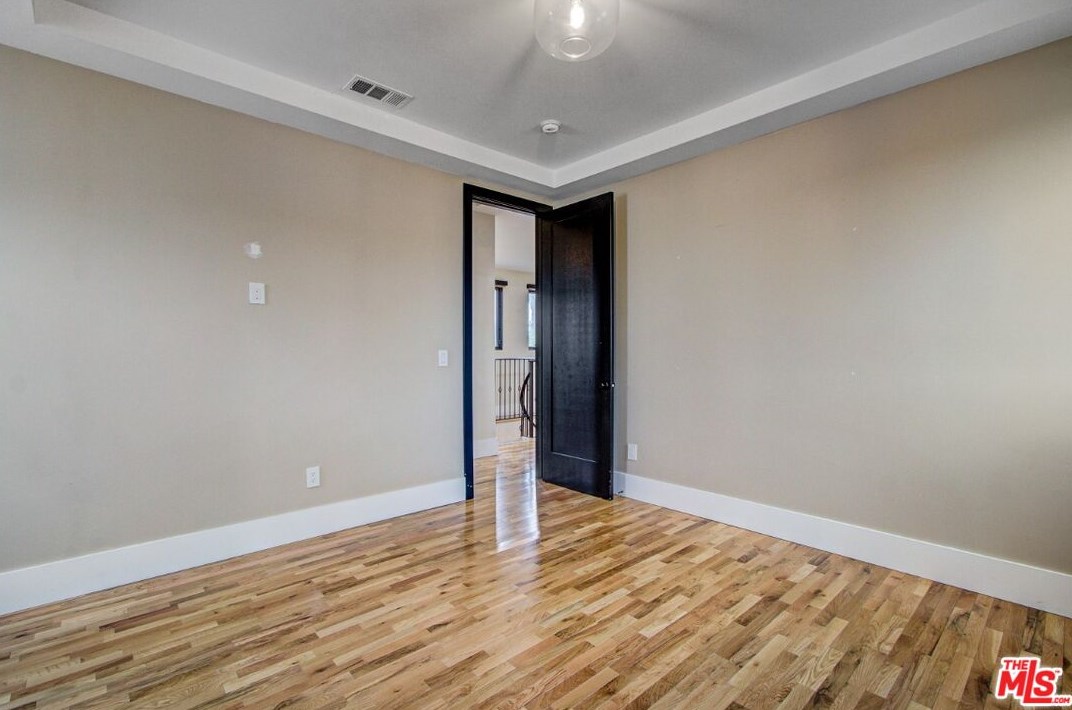 320 Gifford Ave, Los Angeles CA  90063-3425 exterior