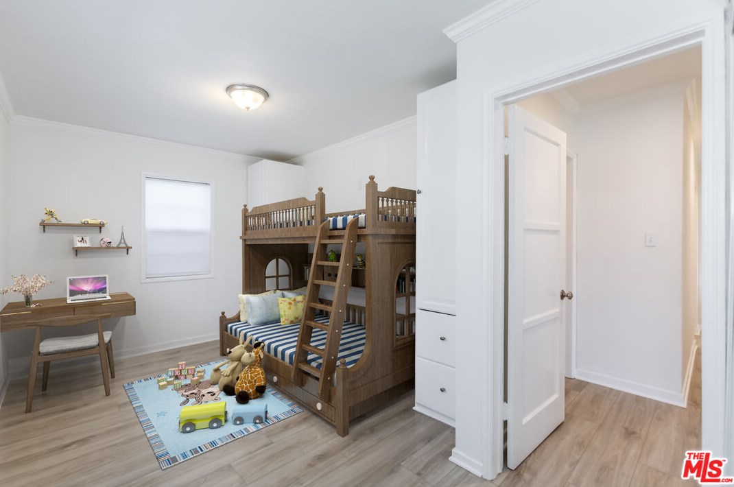 12958 Short Ave, Los Angeles CA  90066-6423 exterior