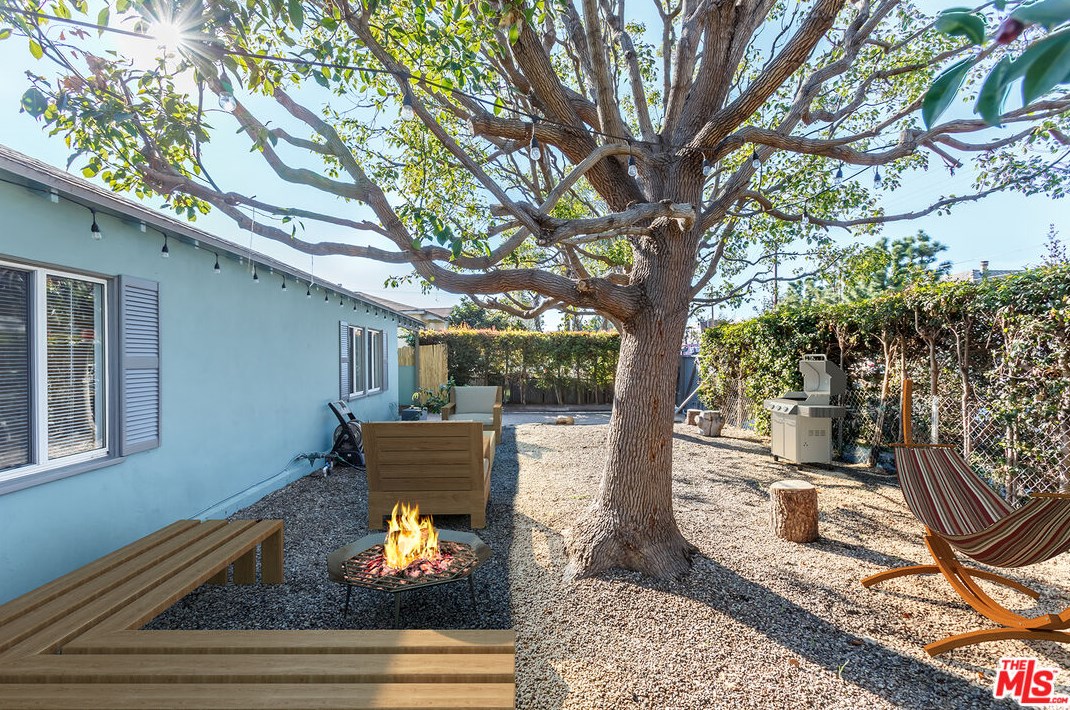 12958 Short Ave, Los Angeles CA  90066-6423 exterior