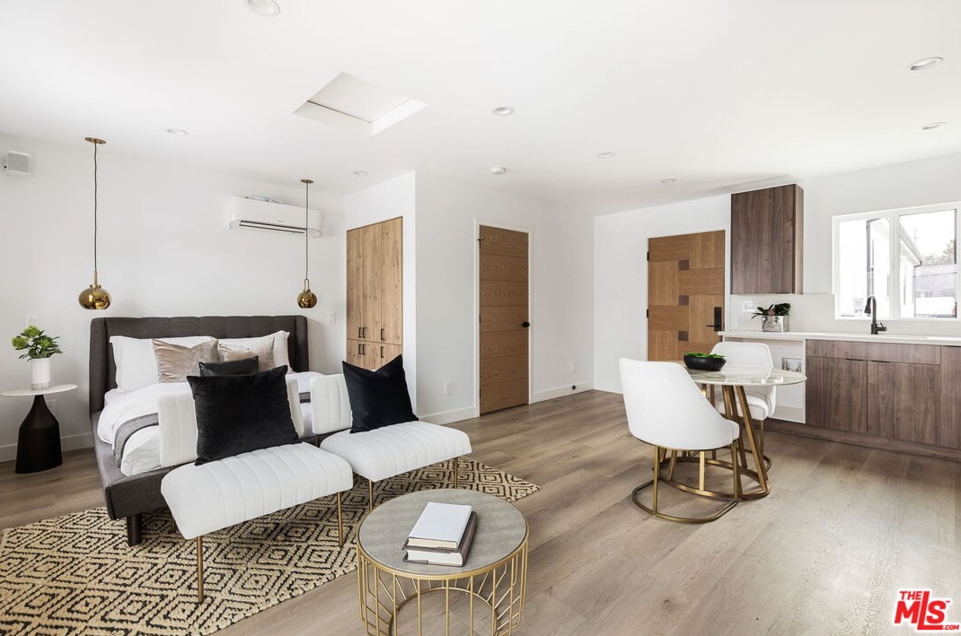 3536 Redwood Ave, Los Angeles CA  90066-3024 exterior