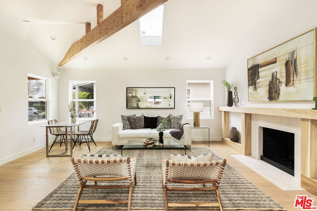 3536 Redwood Ave, Los Angeles CA  90066-3024 exterior