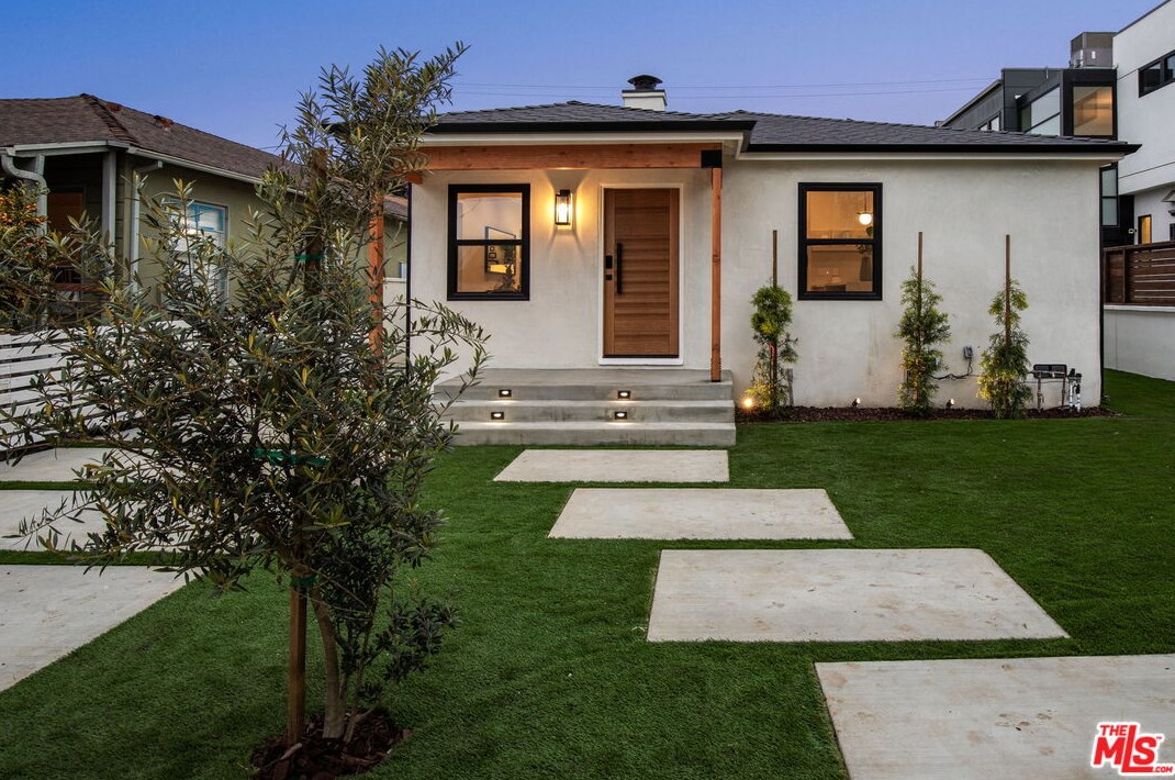 3536 Redwood Ave, Los Angeles CA  90066-3024 exterior