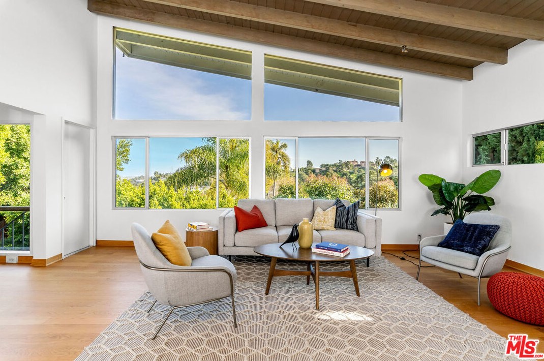 3642 Holboro Dr, Los Angeles CA  90027-1432 exterior