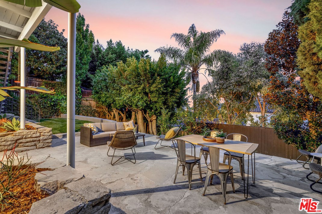 3642 Holboro Dr, Los Angeles CA  90027-1432 exterior