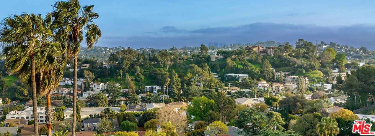 3642 Holboro Dr, Los Angeles CA  90027-1432 exterior