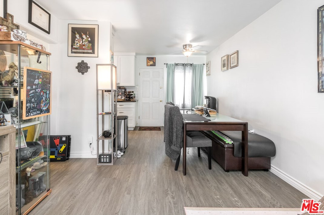 3961 Centinela Ave, Los Angeles, CA 90066-4953