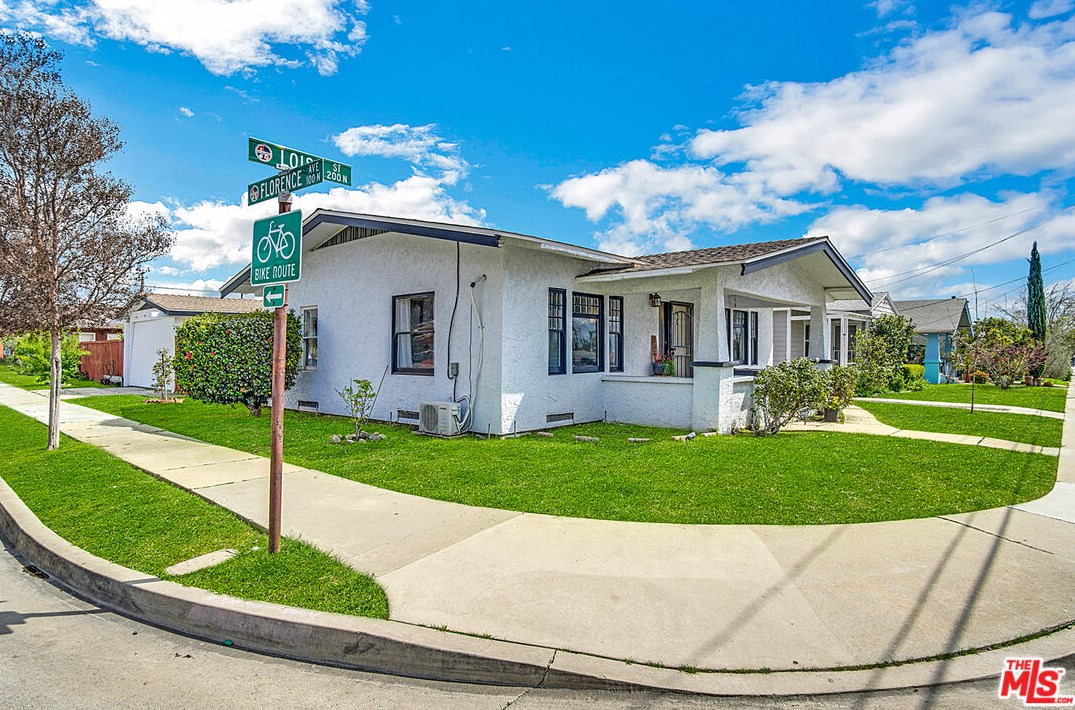 234 Lois St, La Habra, CA 90631