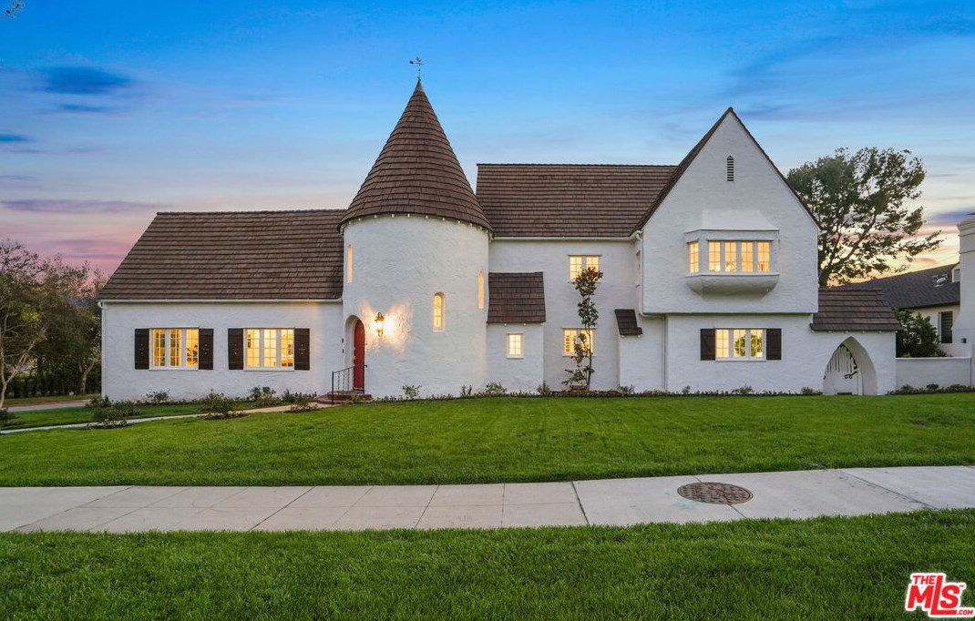1504 Bel Aire Dr, Glendale, CA 91201
