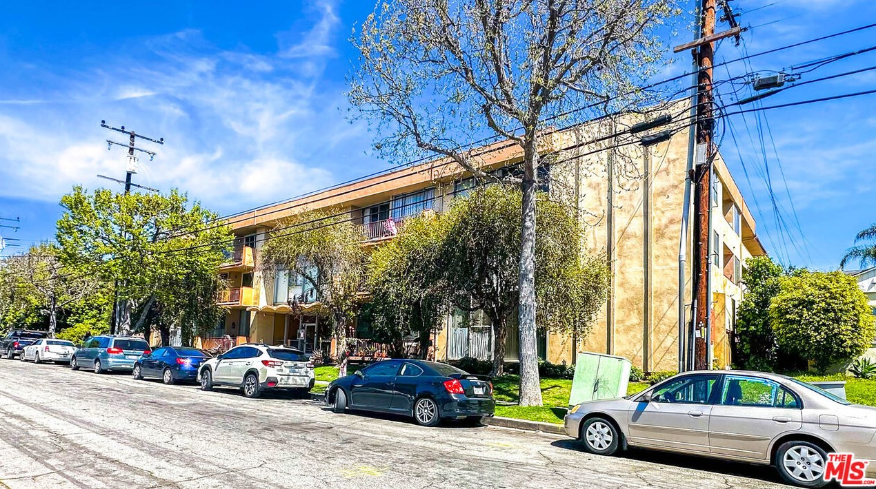 855 Victor Ave #208, Inglewood, CA 90302