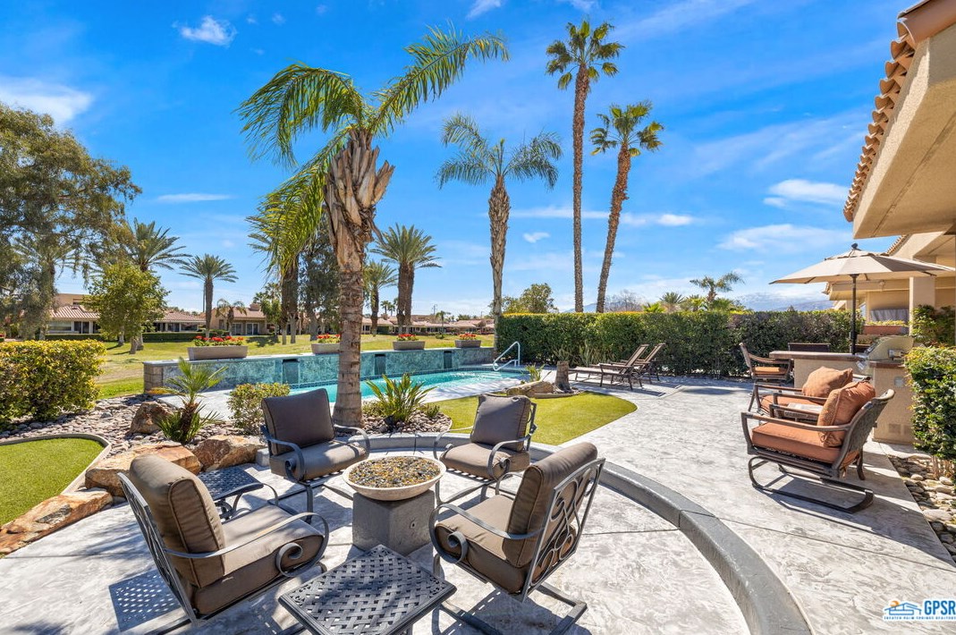 48 Oak Tree Dr, Rancho Mirage, CA 92270
